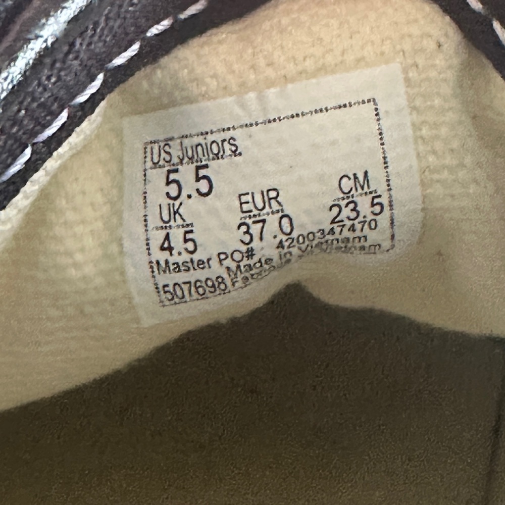 New Vans Kids Black and White Sneakers boys size 5.5 - Picture 5 of 8